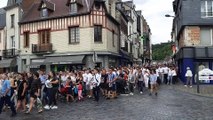 Marche blanche à Pont-Audemer : 600 à 700 personnes ont rendu hommage à Dany, tué dimanche dans la ville