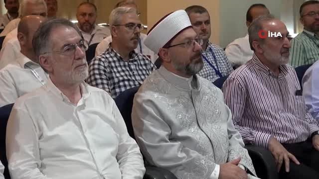 - Diyanet İşleri Başkanı Erbaş, kafile başkanlarıyla bir araya geldi