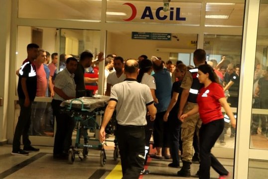 Yolcu minibüsü şarampole devrildi: 2 ölü, 9 yaralı