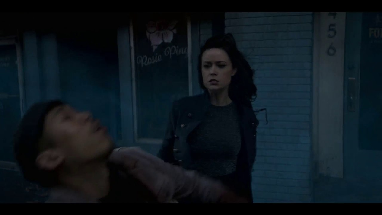 Summer Glau fight scenes in Wu Assassins