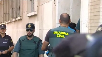 Download Video: Pasan a disposición judicial los dos detenidos por el apuñalamiento a un policía en Punta Umbría