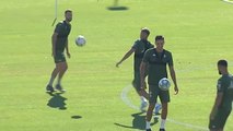 El Betis entrena antes del Teresa Herrera