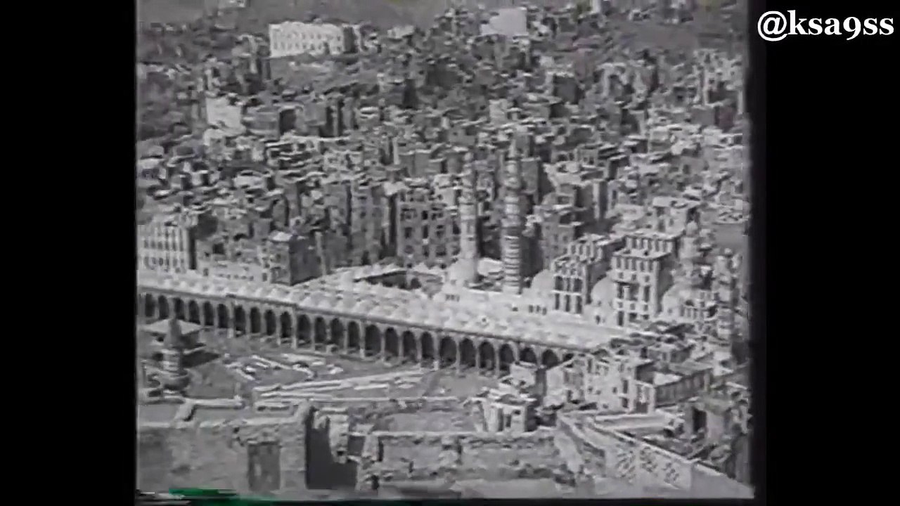 سيرًا على الأقدام أو فوق ظهر جمل.. شاهد فيديو نادر يرصد الحج عام 1356 هجريًا