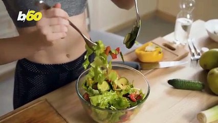 What Foods to Eat and Avoid When You’re on your Period