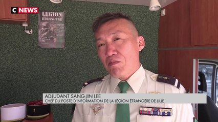 La légion étrangère recrute sur la plage