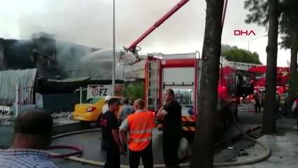 İZMİR"DE FABRİKA YANGINI-1