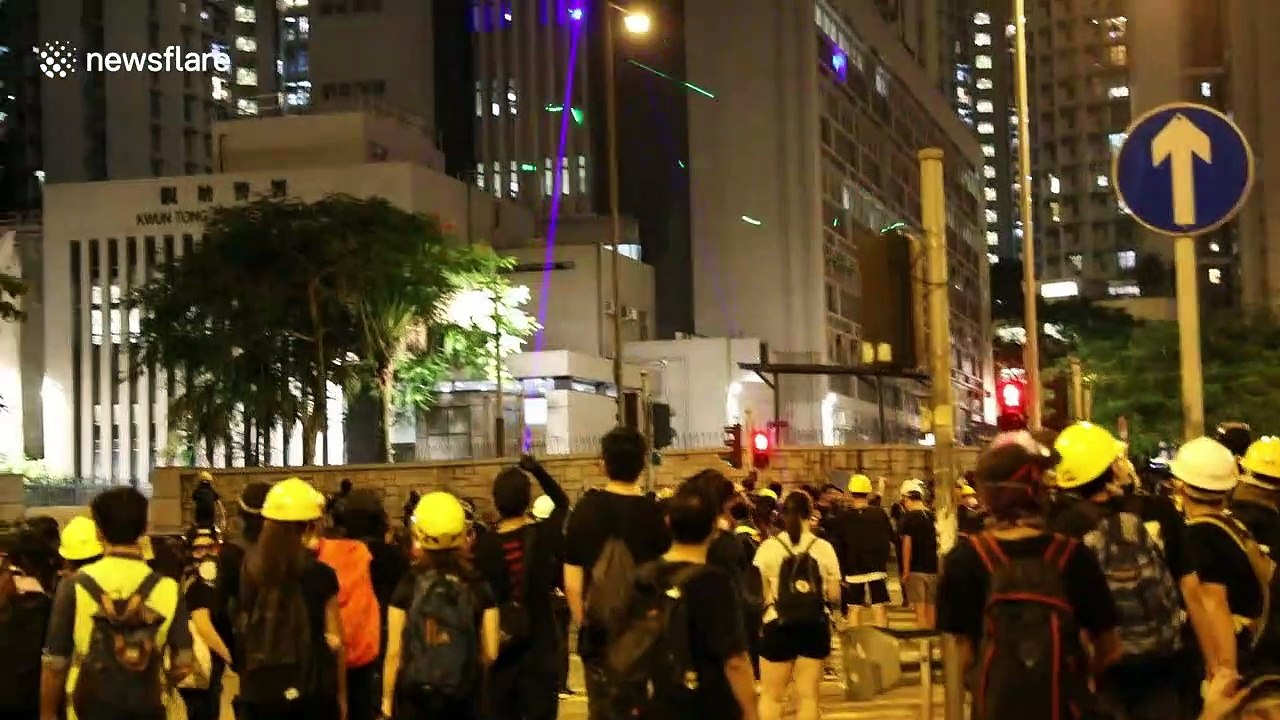 Hong Kong protest tactics speed up