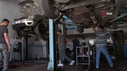 Yola çıkmadan önce araç bakımlarını yaptırın