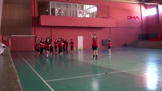 SİVAS KADIN FUTBOL TAKIMININ KAMP HAYALİ, ÇEKİLİŞLE GERÇEK OLDU