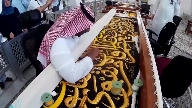 Kabe'nin Örtüsü 'Kisve-İ Şerif' değiştirildi