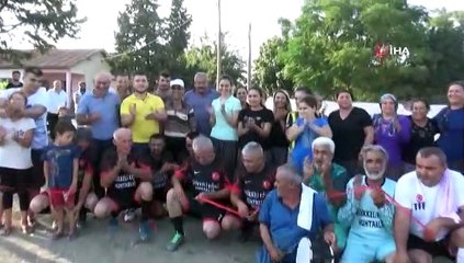70 yıllık çöplük futbol sahası oldu