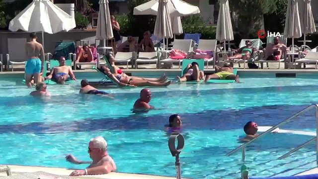 Turizm kentlerinde bayram yoğunluğu...Oteller yüzde yüz doluluğa ulaştı