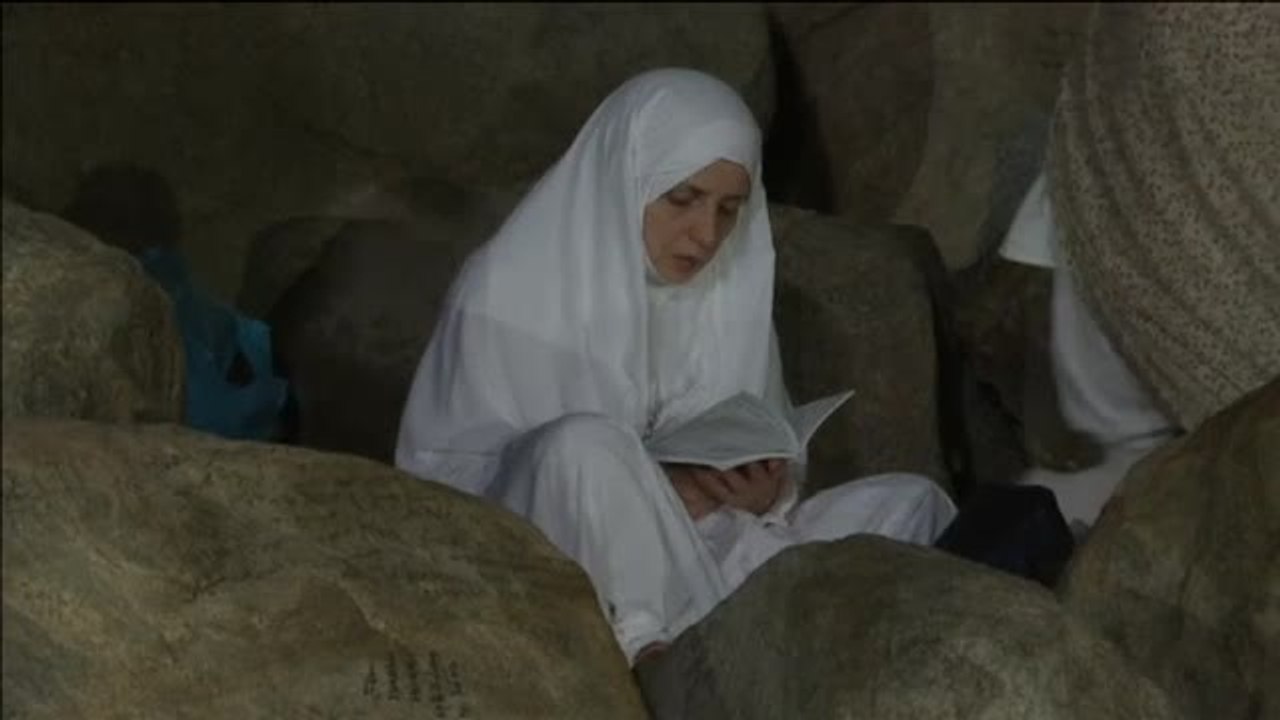 Cientos de miles de peregrinos musulmanes a La Meca conmemoran el Día de Arafat