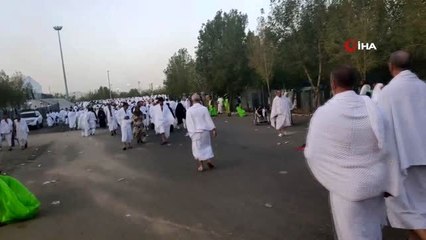 - Tüm Hacı Adayları Arafat'ta