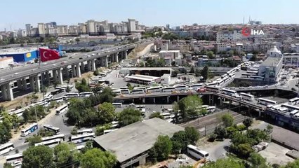 15 Temmuz Demokrasi Otogarı'nda arefe günü yaşanan yoğunluk havadan görüntülendi