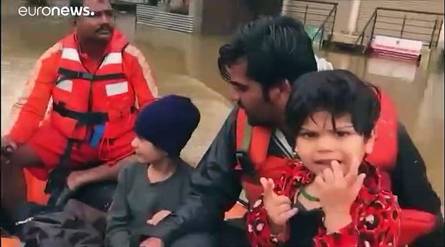 ارتفاع حصيلة ضحايا فيضانات الأمطار الموسمية في الهند إلى147 قتيلا