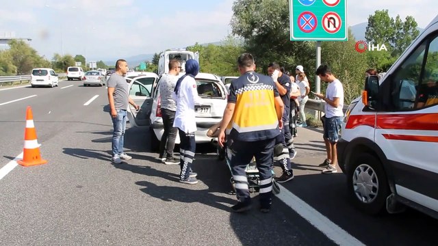 TEM Otoyolu'nda kazalar nedeniyle trafik durma noktasına geldi
