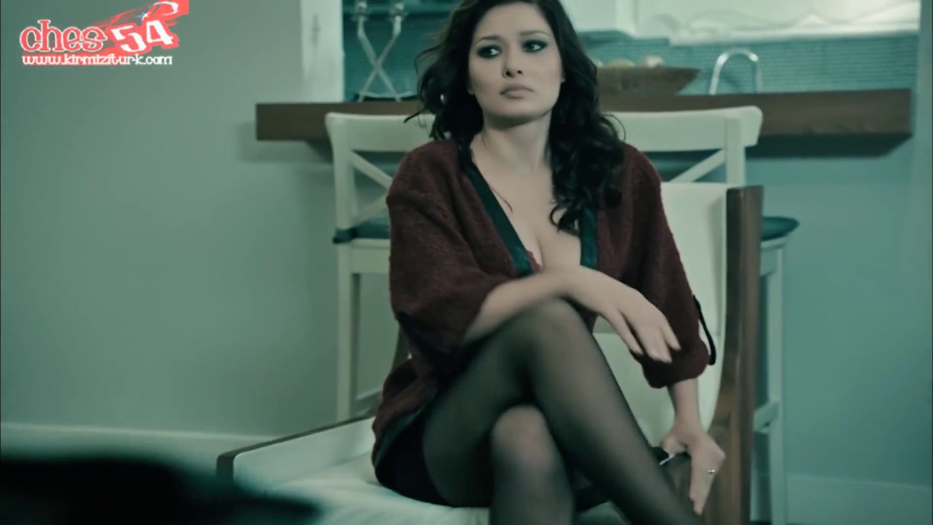 Nurgül Yeşilçay With Hot Cloths! - Dailymotion Video