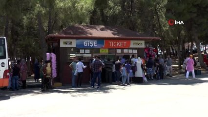 Gaziantep Hayvanat Bahçesi'nde bayram yoğunluğu