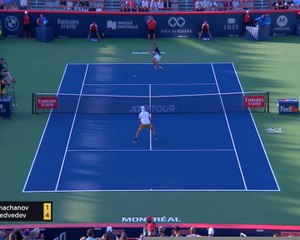 Montréal - Medvedev remporte le duel russe contre Khachanov et atteint la finale