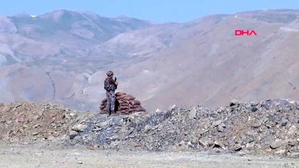 HAKKARİ CUMHURBAŞKANI ERDOĞAN, BAKAN SOYLU'NUN TELEFONUYLA ASKERLERLE BAYRAMLAŞTI