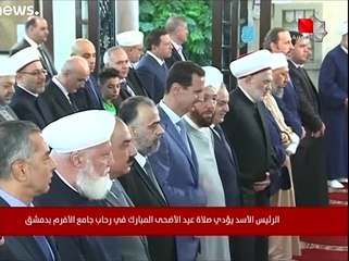 شاهد: الرئيس السوري يشارك بصلاة عيد الأضحى في دمشق وسط تقدم قواته في ريف إدلب