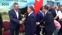 Diyarbakır protokolü halkla bayramlaştı