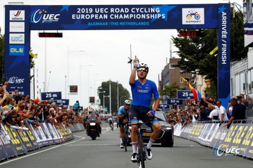 下载视频: #EuroRoad19 - Elia Viviani  wins the 2019 European Championship