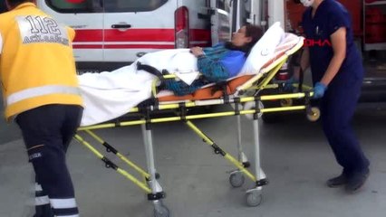 ÇORUM Ebe, yolda doğan bebeği bir an olsun bırakmadı