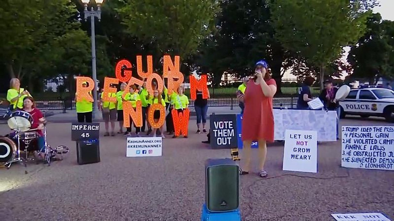 Washington : des veillées aux chandelles pour commémorer le drame d'El Paso