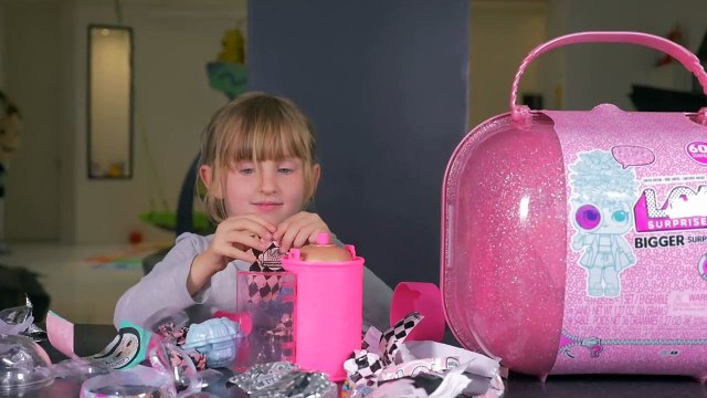 100% LOL SURPRISE ATHENA FACE À KALYS !! • BOULES ET VALISE BIGGER LOL SURPRISE