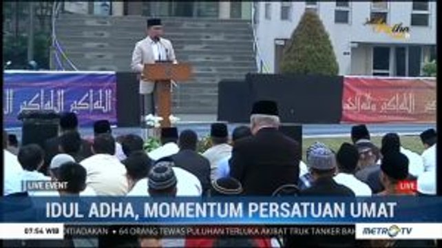 Ridwan Kamil Salat Id di Lapangan Gasibu Bandung