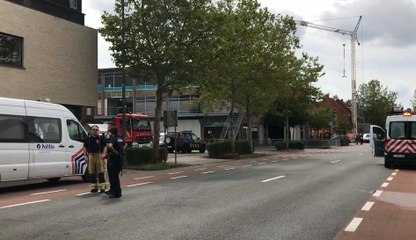 Deux pompiers perdent la vie en intervenant sur un important incendie à Beringen