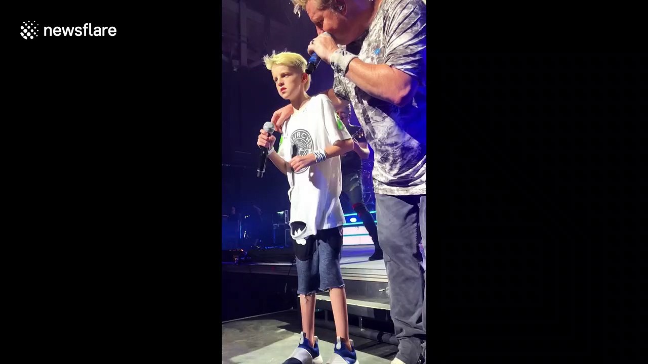 US kid sings hit single ‘Life is a Highway’ on stage with Rascal Flatts