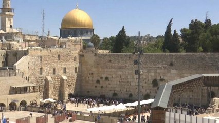 شاهد: مواجهات وتوتر في القدس بين الشرطة والمصلين الفلسطينيين بعد صلاة عيد الأضحى
