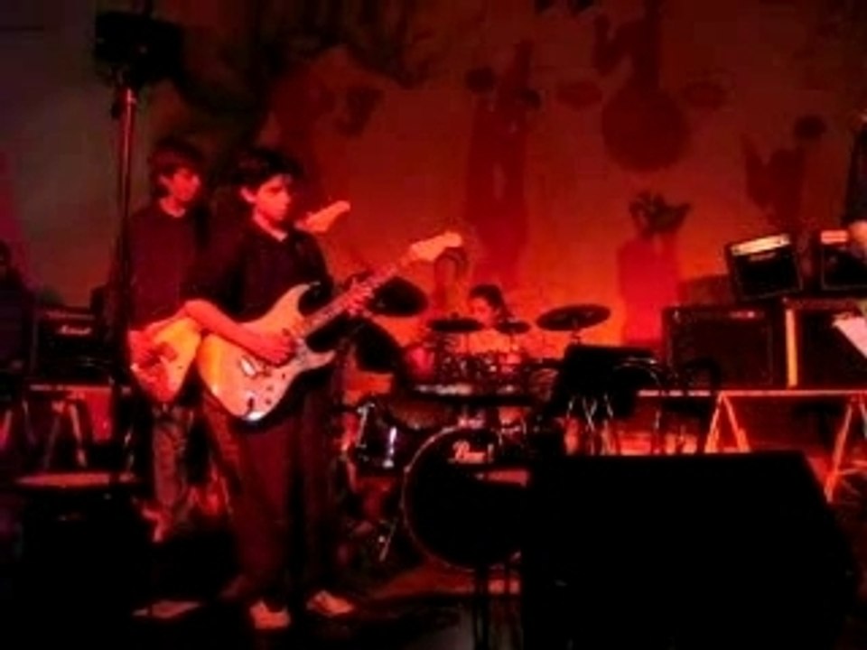 fade to black metallica(13ans omaid)