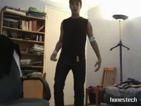 Chien+ Dance Electro tecktonik