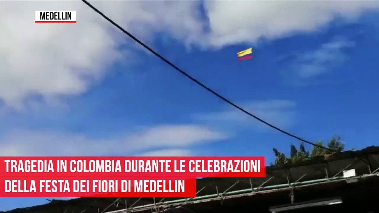 Colombie: Deux militaires morts après que la corde qui les reliait à leur hélicoptère a cédé lors d’un spectacle aérien - VIDEO