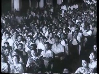 Gaane Bhuban Bhoriye Debe । Deya Neya - Bengali Movie Song - Shyamal Mitra