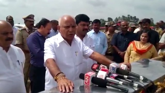 Karnataka Floods : ಮಹಾ ಪ್ರವಾಹ : 3 ಸಾವಿರ ಕೋಟಿ ತುರ್ತು ನೆರವಿಗೆ ಕೇಂದ್ರಕ್ಕೆ ಮನವಿ | Oneindia Kannada
