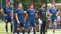 Ranbir Kapoor plays football in Mumbai Rain; Watch Video | FilmiBeat