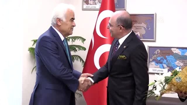 Siyasi partilerde bayramlaşma - AK Parti heyeti MHP'yi ziyaret etti