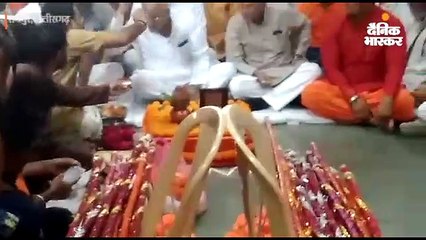 मुख्यमंत्री भूपेश बघेल और गृहमंत्री साहू बने कांवड़िया