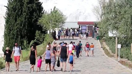Pamukkale'de bayram yoğunluğu