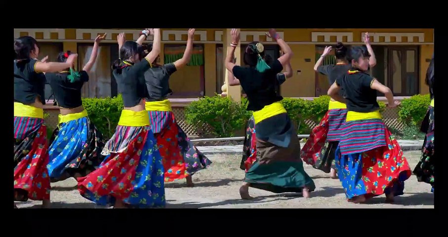 Fur Fur Tingba - फुर फुर तिङ्बा तमाङ सेलो 2018 Aapleng La Namsha Tamang Movies