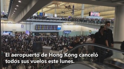 Vuelos cancelados y amenaza velada de Pekín: sube la tensión en Hong Kong