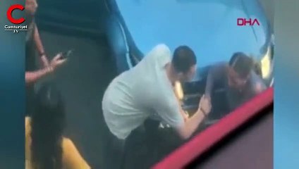 Londra'da kadın, iki aracın arasına sıkıştı