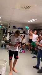 Norveçli futbolcular galibiyetlerini Kürtçe şarkıyla kutladı