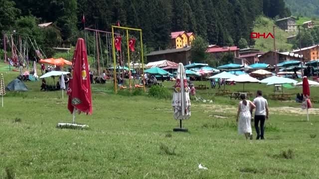 RİZE AYDER YAYLASI'NDA TATİLCİ YOĞUNLUĞU