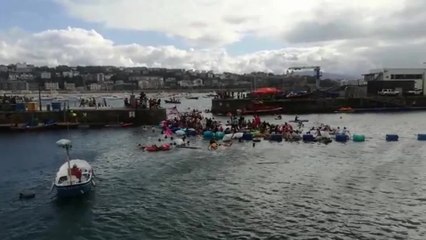 1.500 "piratas" participan en el "abordaje" de Aste Nagusia